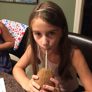 Meet your Posher, Katelyn